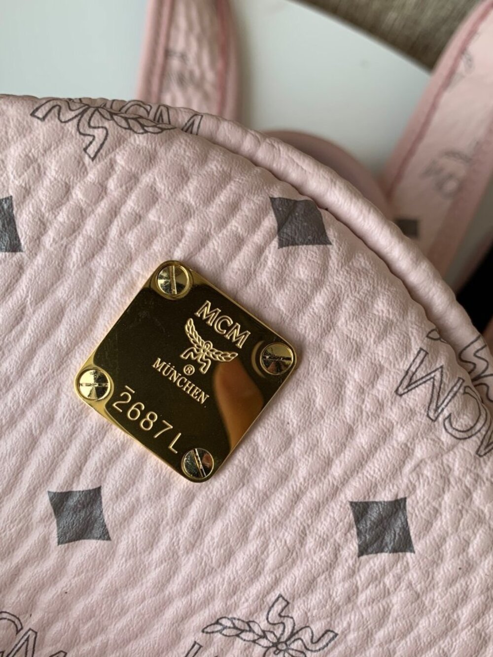 MCM Backpack Pink - Picture 5 of 8